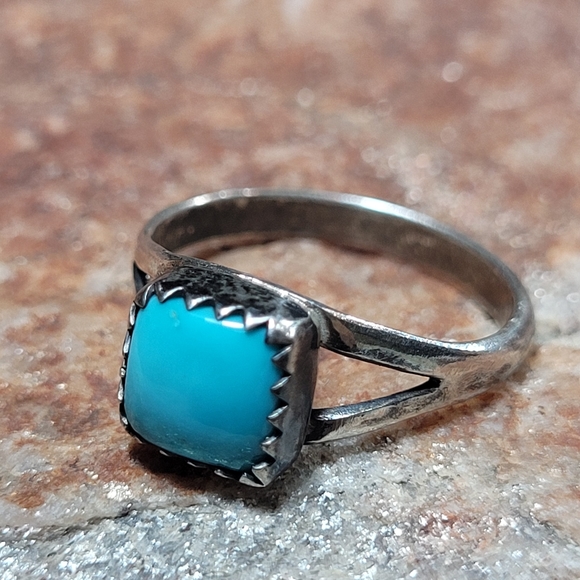 Sterling Silver Turquoise Ring. #2 - Picture 8 of 8